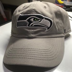 Seattle Seahawks NFL Clean Up Relaxed Fit Light Gray Strapback Hat Cap Mens OSFA